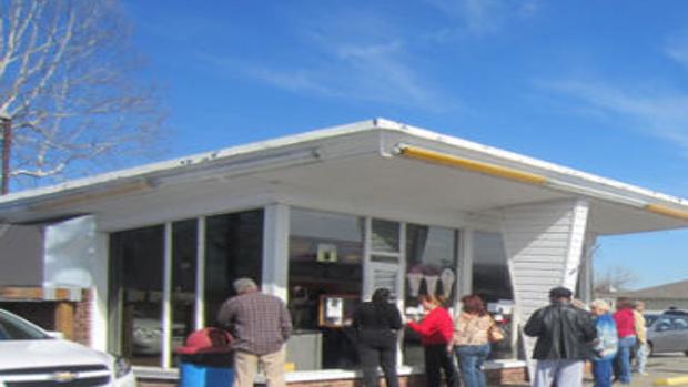 Customers Treated To Good Ole Days At Riverdale Dairy Dell Business News Newsadvance Com