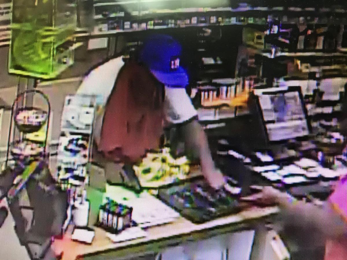 Lynchburg Police Looking For Suspect In Armed Robbery At Store Lynchburg Local News Newsadvance Com