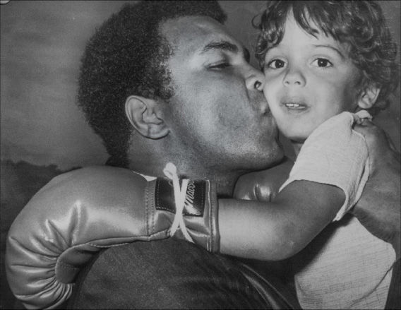 Muhammad Ali, Seneca Luther