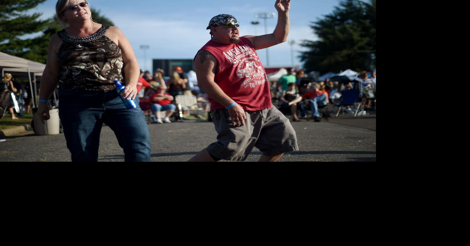 Thousands tap it out at Lynchburg Beer and Wine Festival