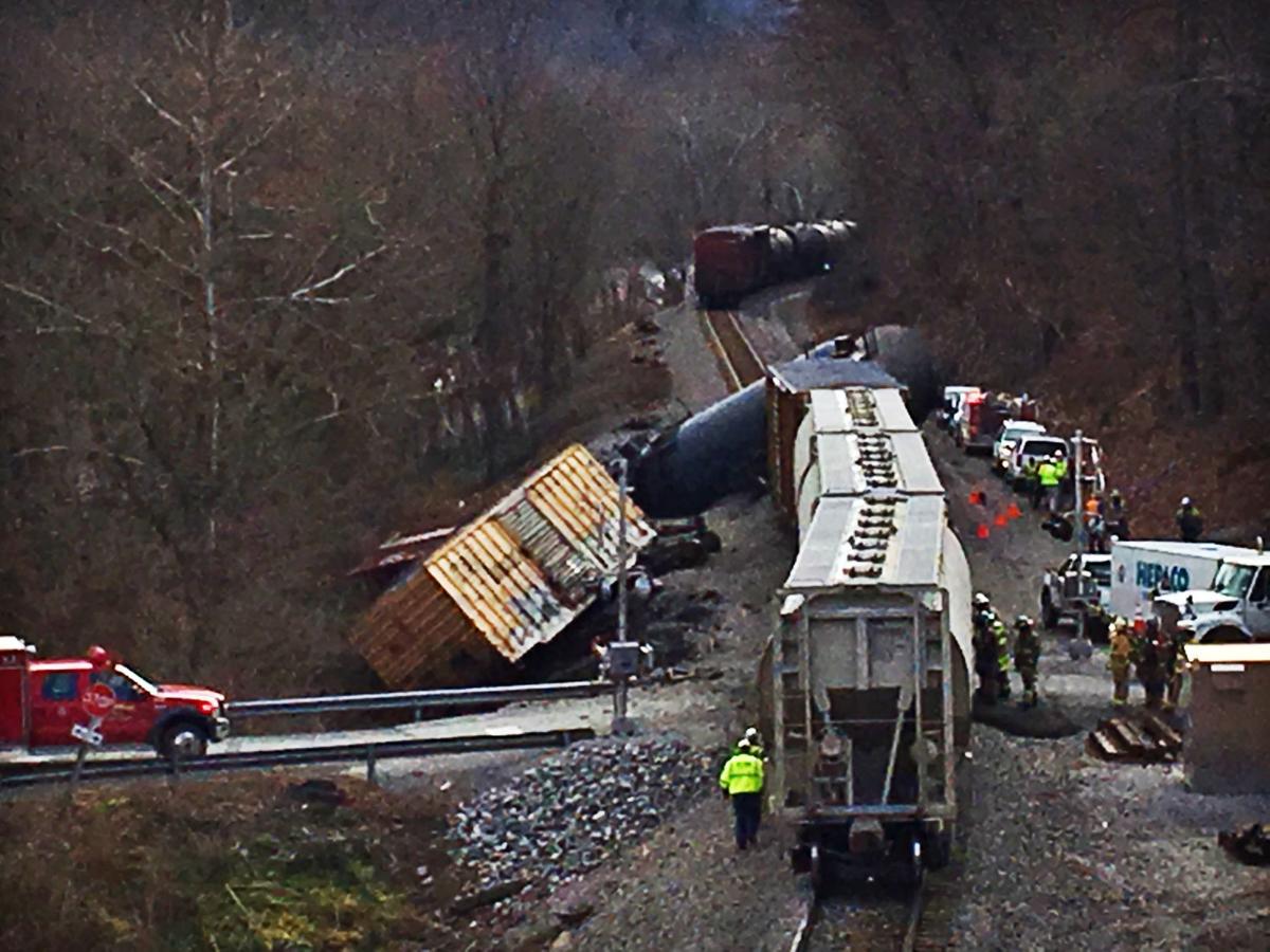 Giles County train derailment Four cars involved, small amount of
