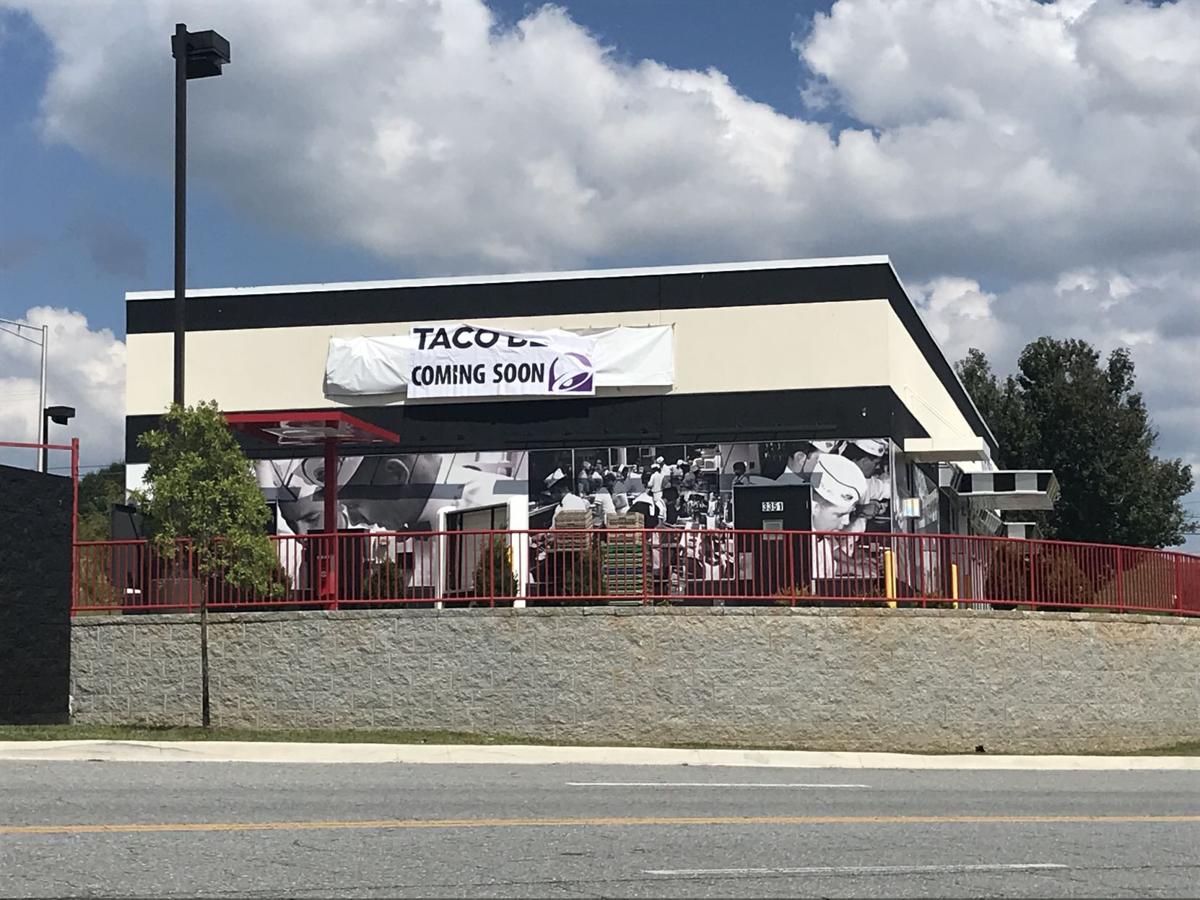 Taco Bell to take over Steak n Shake near River Ridge Mall  Local  