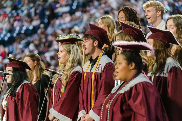 052226-lna-news-amherstgraduation