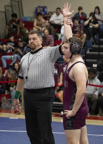 Amherst Wrestle. 1.JPG
