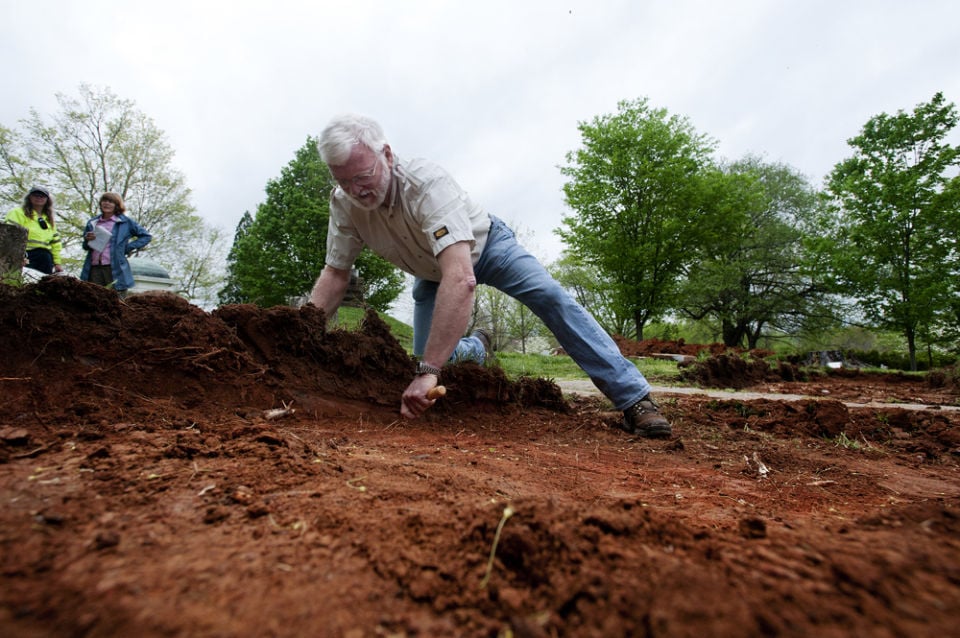 Old City Cemetery Works To Identify Unmarked Graves | Local News ...