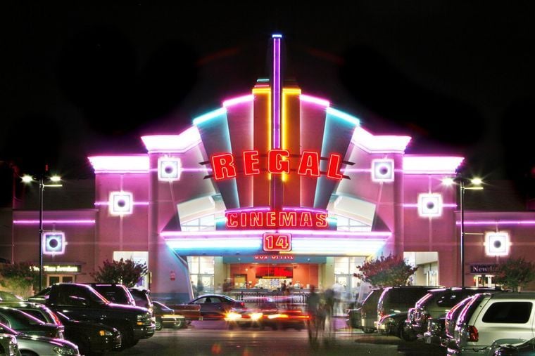 Movie theaters begin checking or banning bags after shootings ...