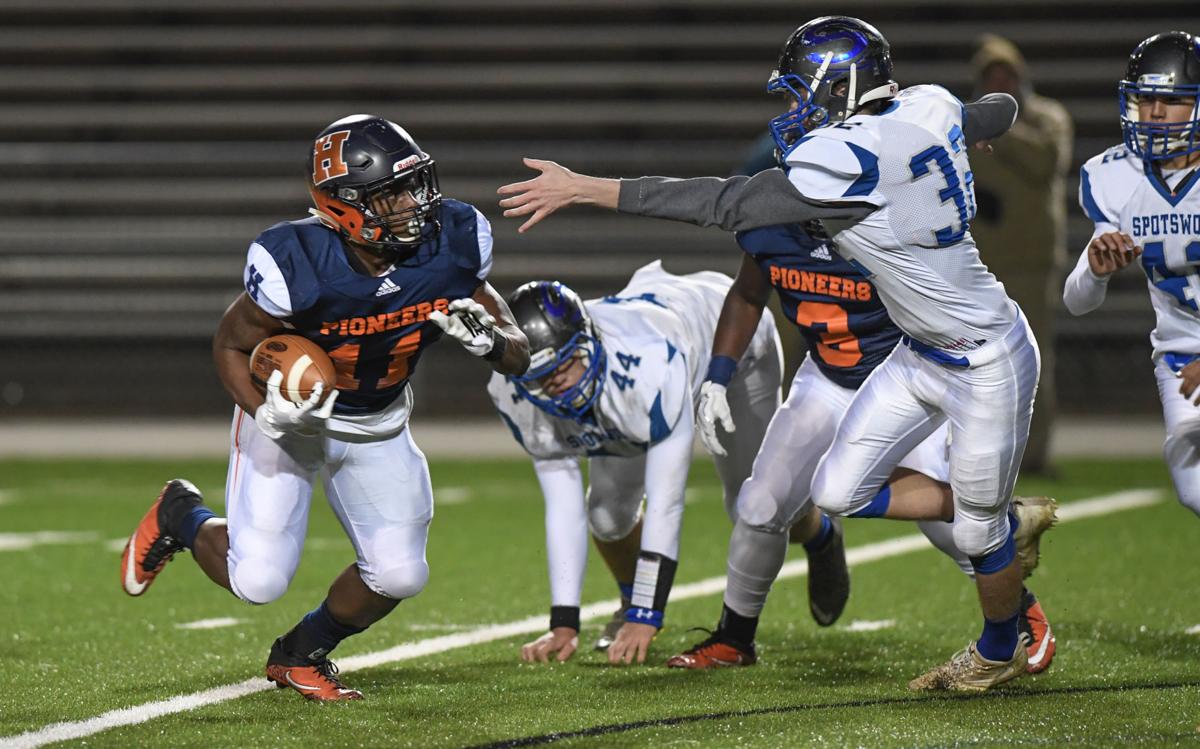 Davis Scores Seven Touchdowns In First Half As Heritage Rolls Over