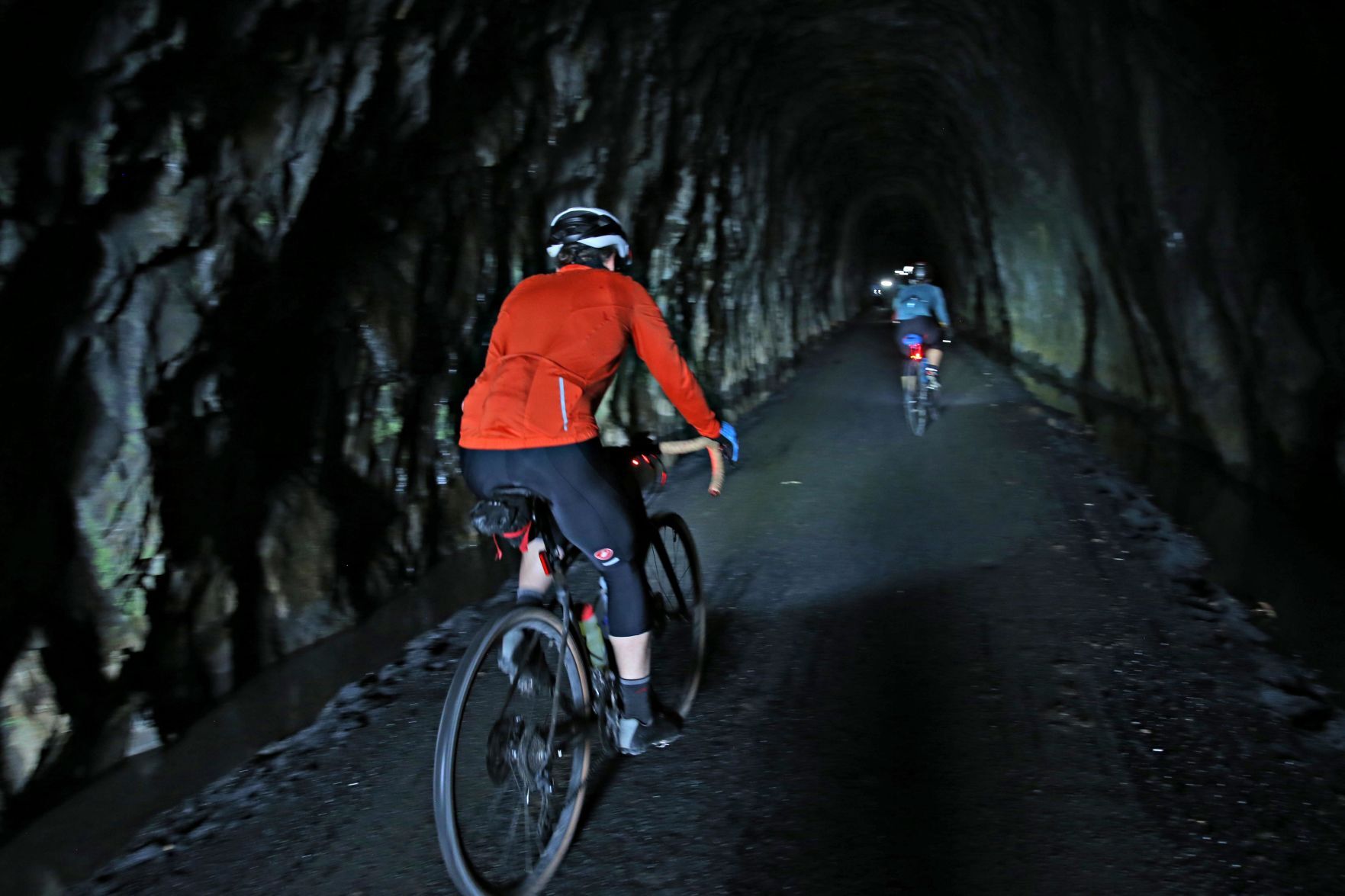 blue ridge tunnel trail