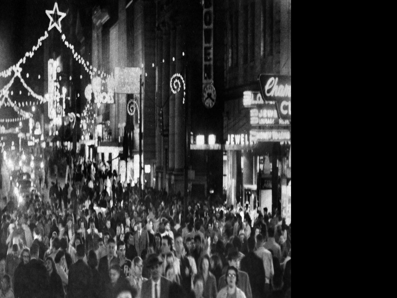 Roanoke City Christmas Parade 2021