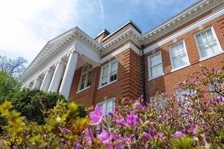 Philanthropic alumni couple memorialized with new scholarship