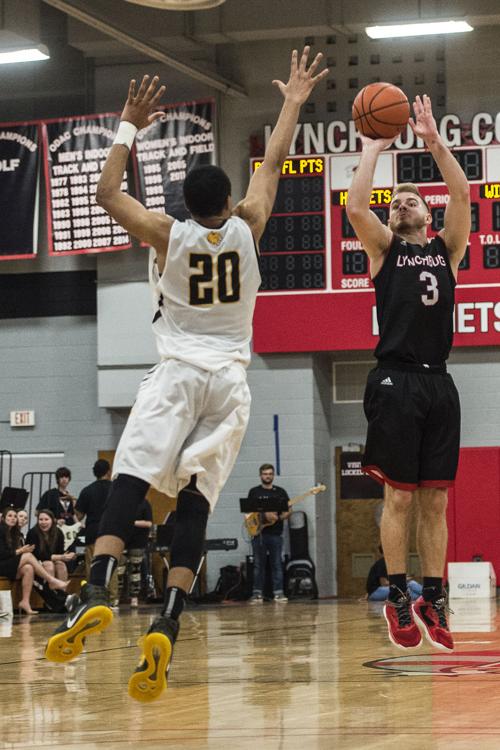 College Notebook Lc Hoops Star Burnett Named All American