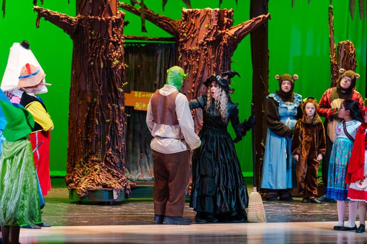 042326-lna-news-shrek