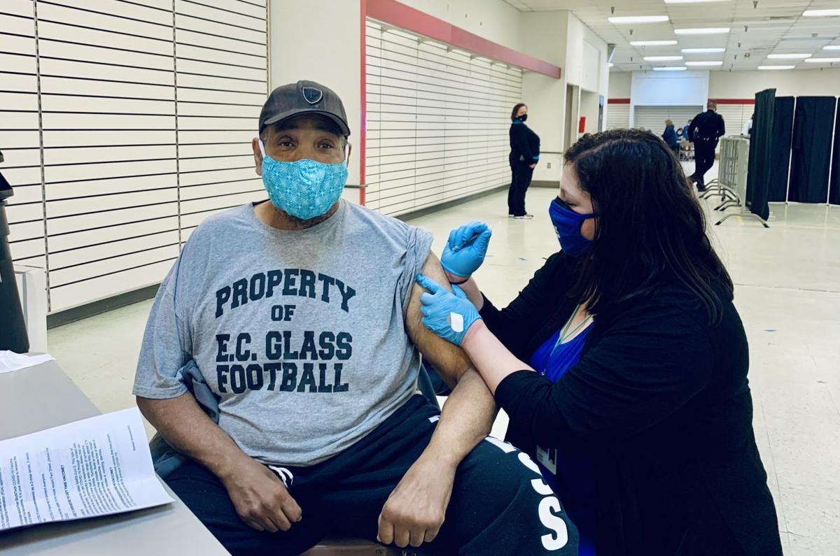 20210228_lna_news_vaccinations_p1