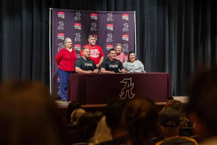 050626-lna-sports-amherstsigning
