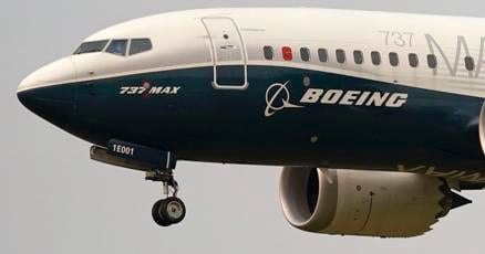 Report FAA overruled engineers let Boeing Max keep flying Report FAA overruled engineers let Boeing Max keep flying