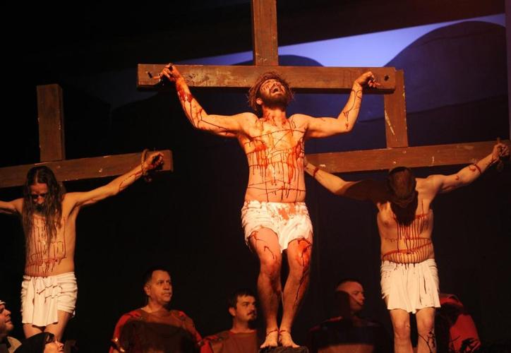 passion of the christ nail scene