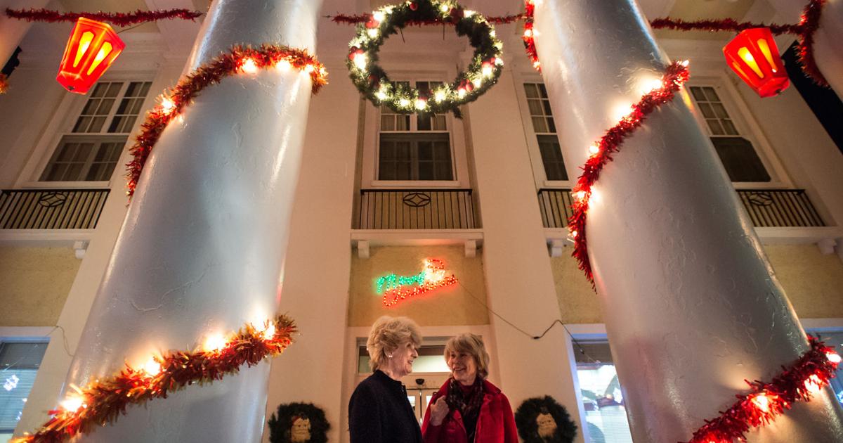 Elks Home Christmas Lights 2025