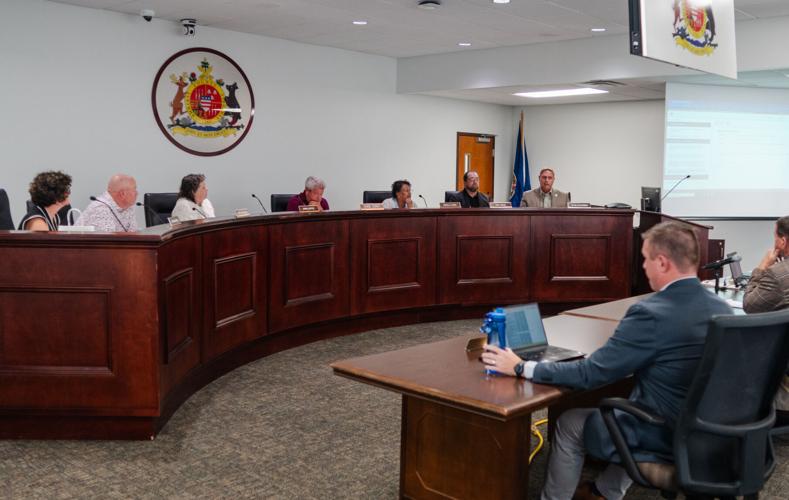 061726-lna-news-amherstschoolboard