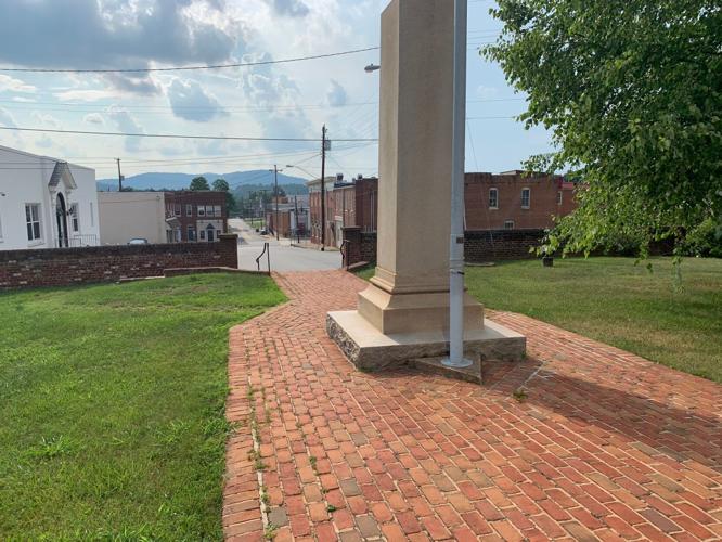 061623-lna-news-amh-monument-p1