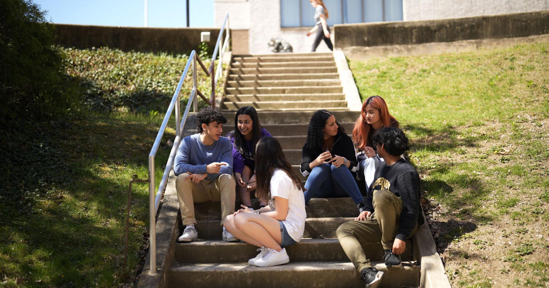 Hitting snooze on early classes: Some schools opt for later start times - Vimarsana News