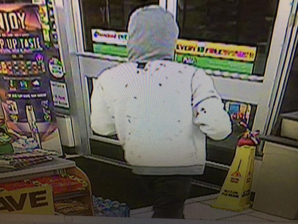 Police Seek 2 Men After Lynchburg 7 Eleven Robbed Local News 