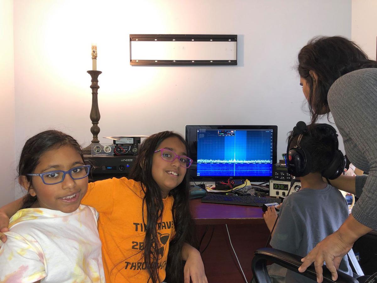 Va Man Re Creates Purported 113 Year Old Christmas Eve Radio Broadcast Each Holiday Latest Headlines Newsadvance Com