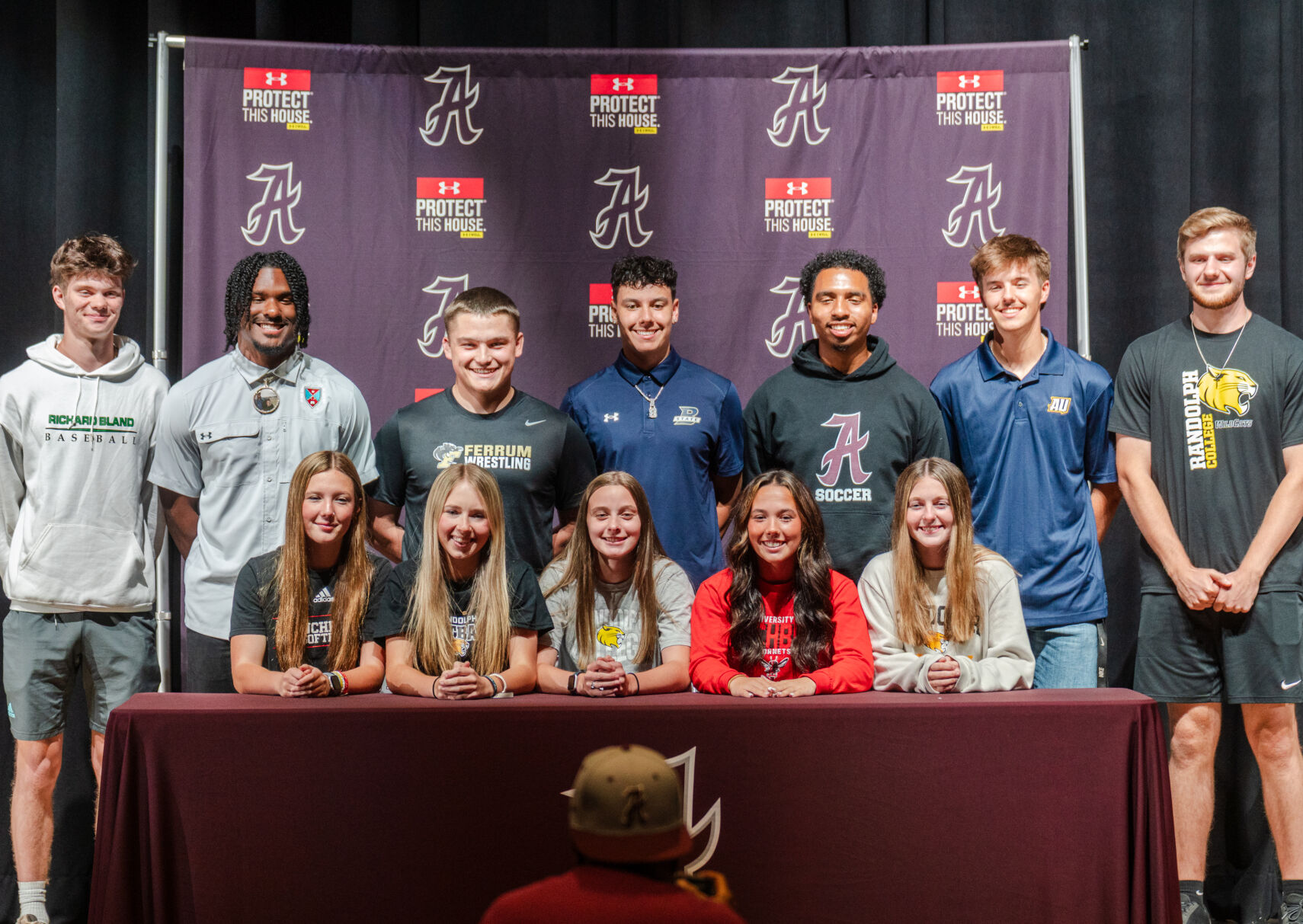 050626-lna-sports-amherstsigning