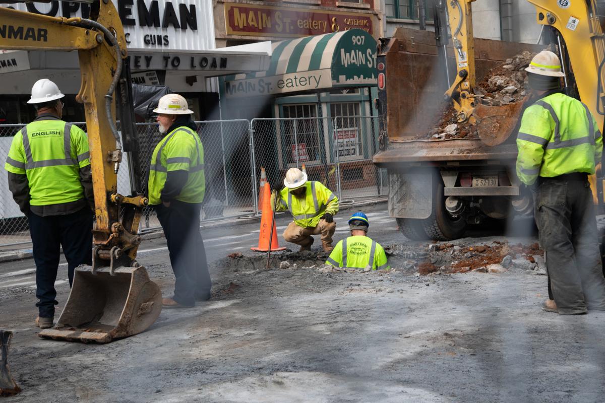 Lynchburg officials celebrate completion of Main Street Renewal Project