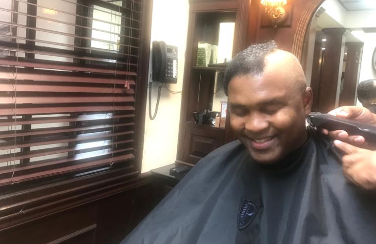 Amelon Elementary principal shaves head in fulfilling bet with students