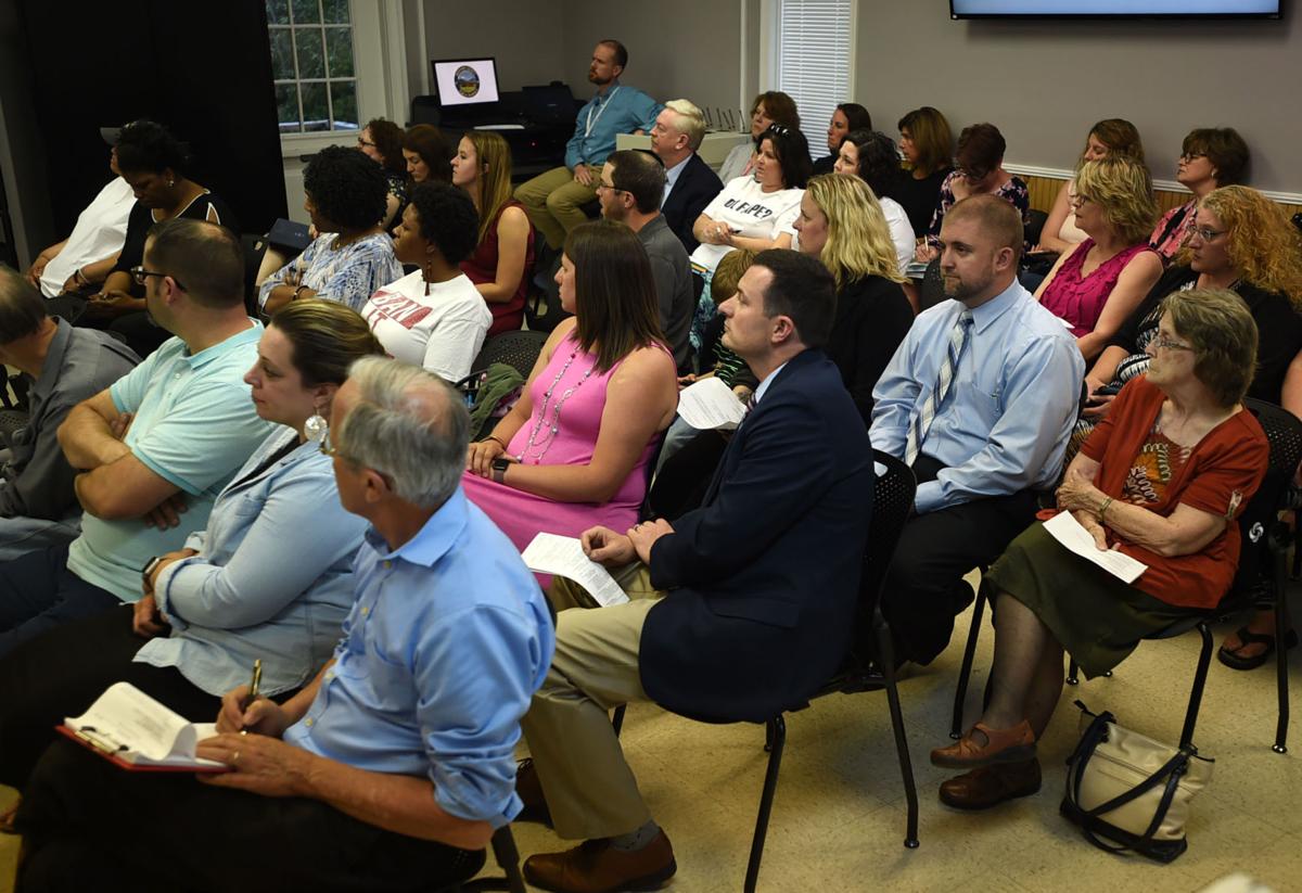Bedford School Board adopts new dress code guidelines for division