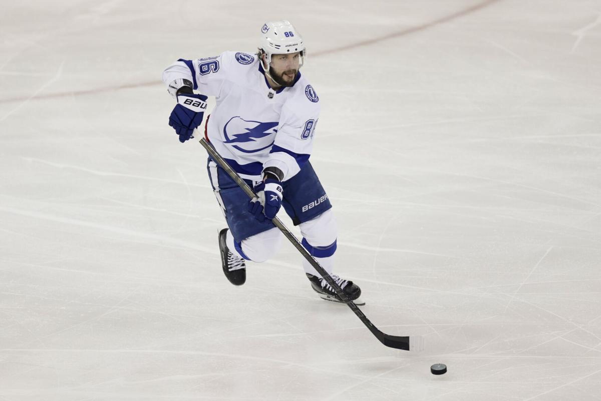 Kucherov leads Lightning to verge of back-to-back Cup titles
