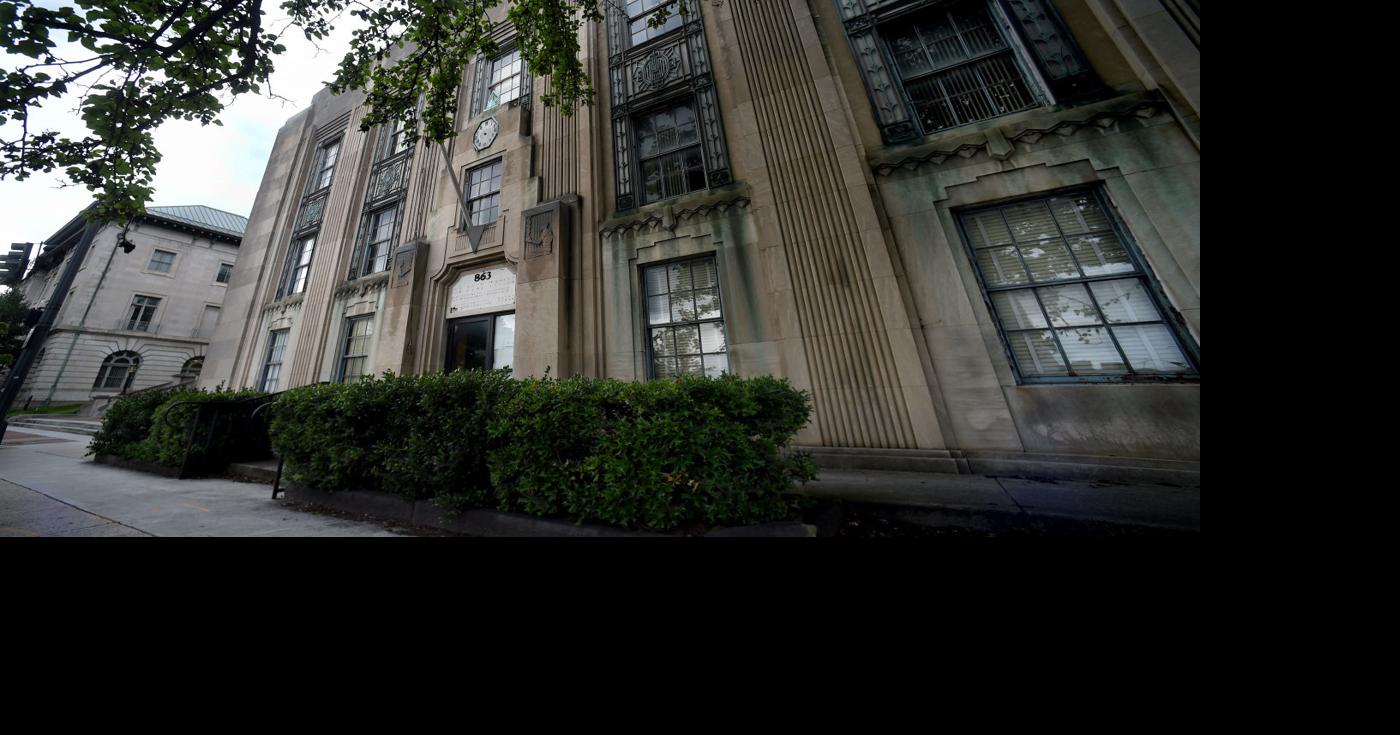 Authority hopes a developer steps up to rehab Carter Glass Building