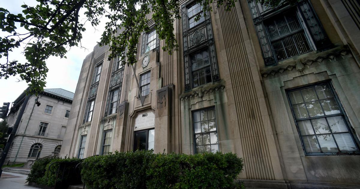 Authority hopes a developer steps up to rehab Carter Glass Building