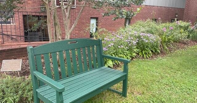 Nelson County Garden Club Dedicates NexTrex Bench at library