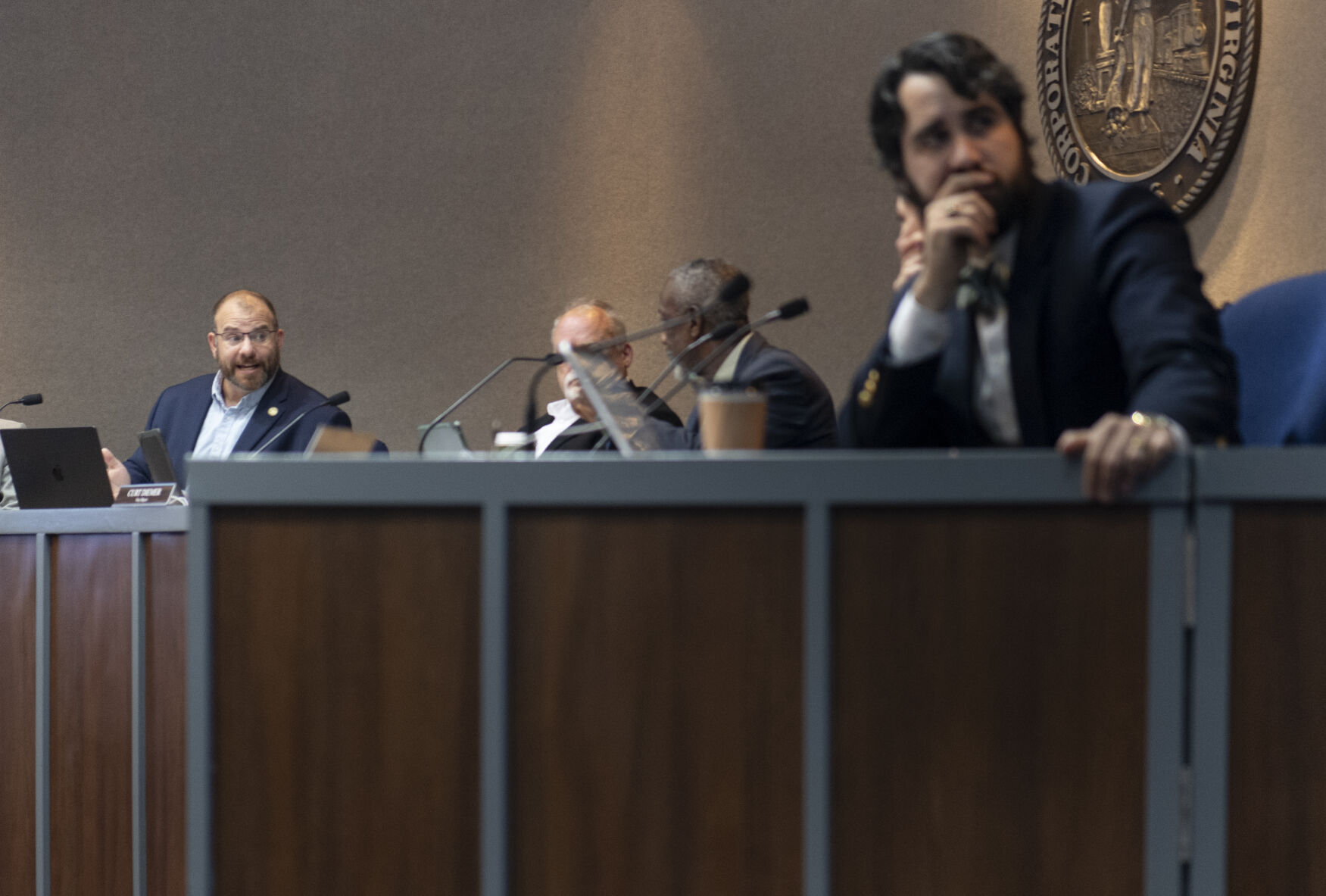Lynchburg council pledge seeks civility, trust in government