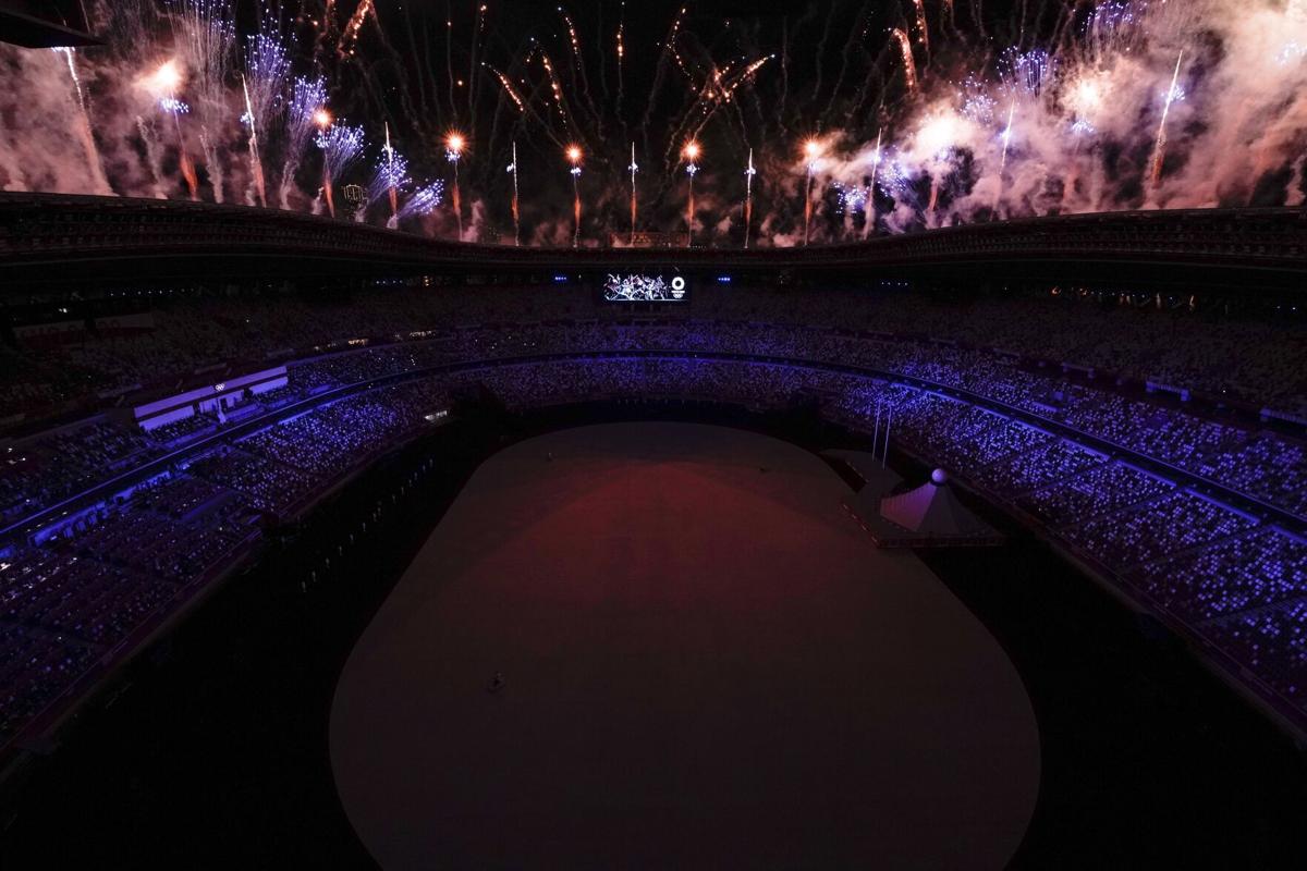 Olympics live: Simone Biles on the beam, Men's basketball ...