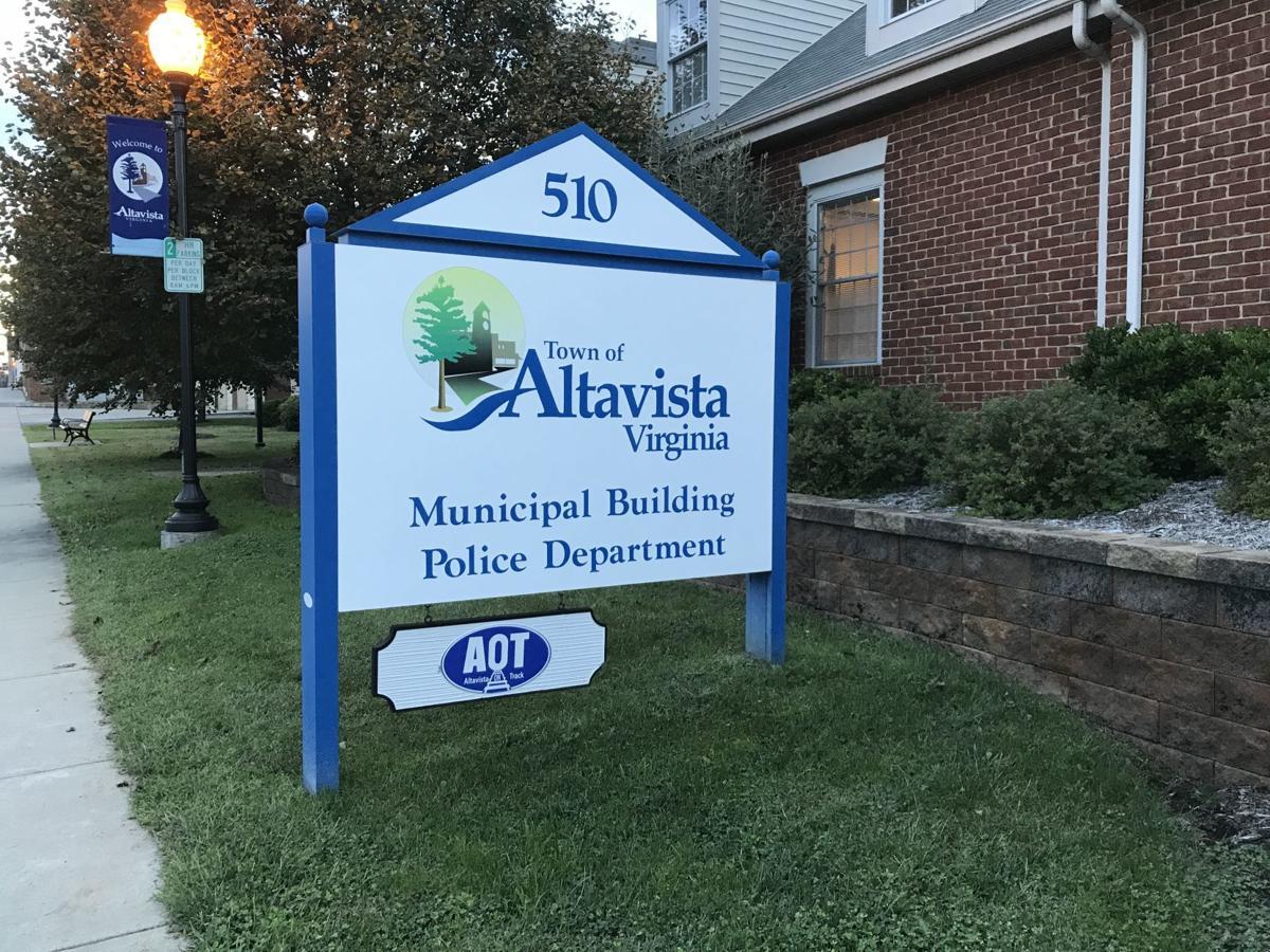 Altavista - municipal building
