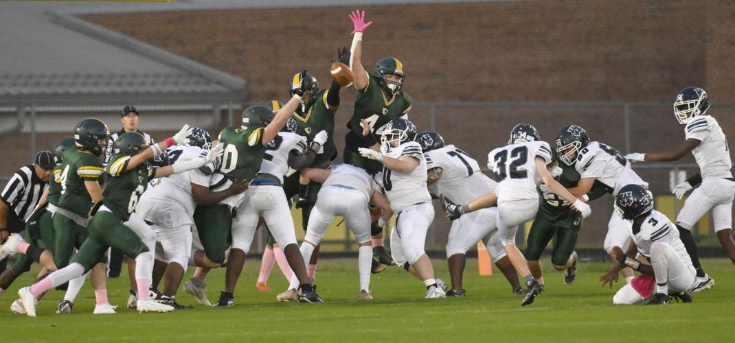 Nelson Varsity Football. 5.JPG