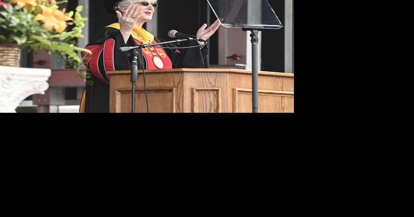 University of Lynchburg president announces retirement