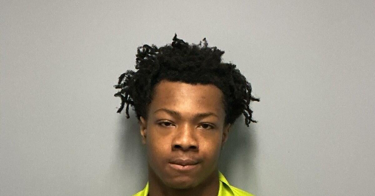 Roanoke jury convicts 19-year-old of manslaughter in bar shooting LAURENCE HAMMACK The Roanoke Times Jul 30, 2026 1 hr ago