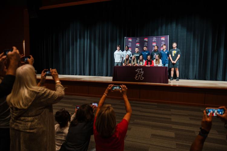 050626-lna-sports-amherstsigning