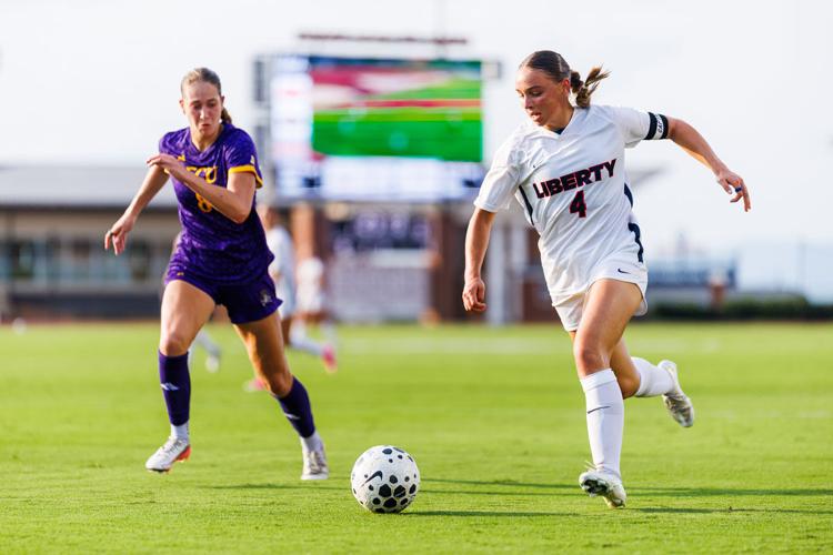 Season Outlook: Flames, Lady Flames prep for exciting fall campaigns