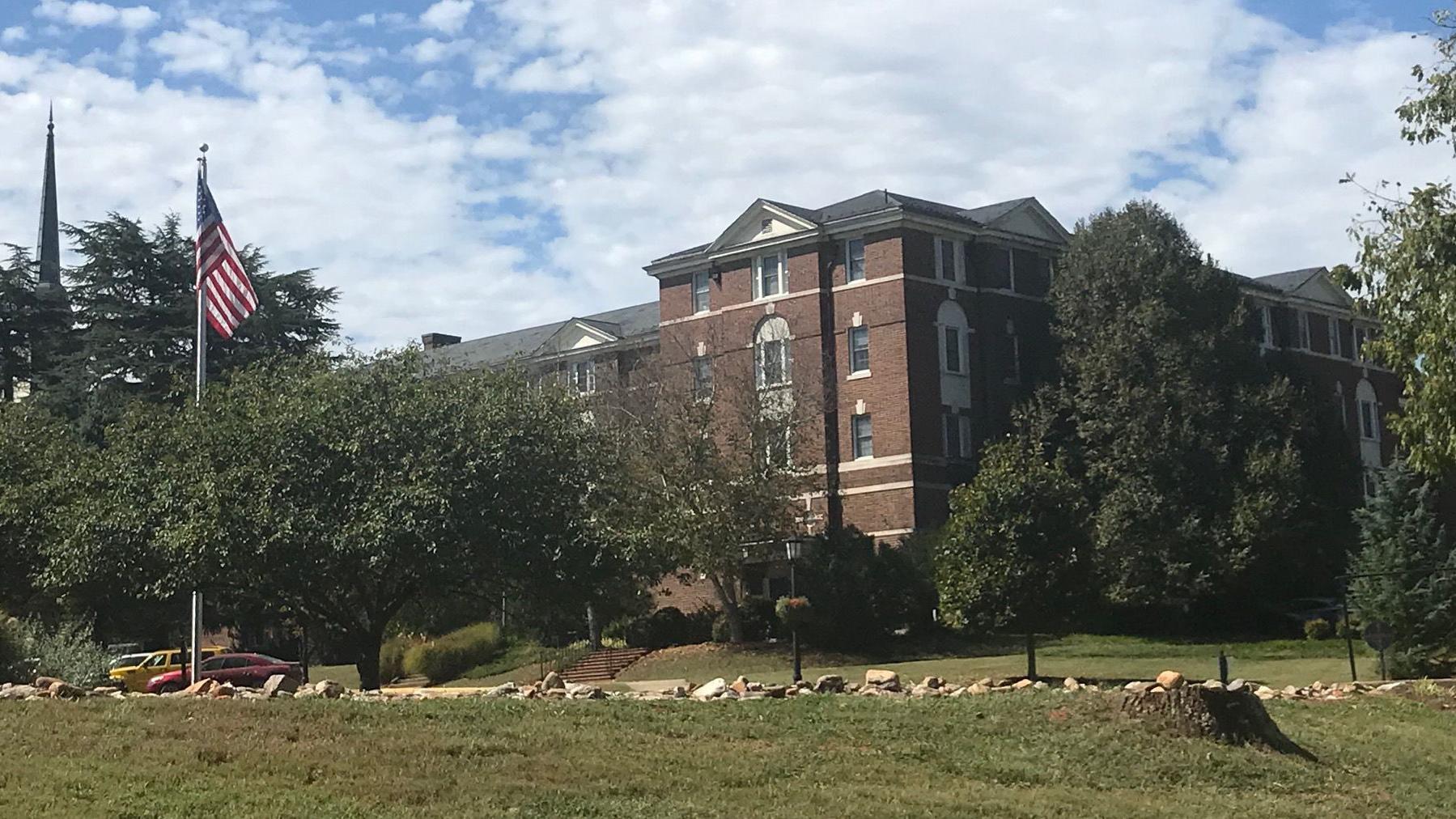 University of Lynchburg, Sweet Briar College see few COVID-19 rule violations - Vimarsana News