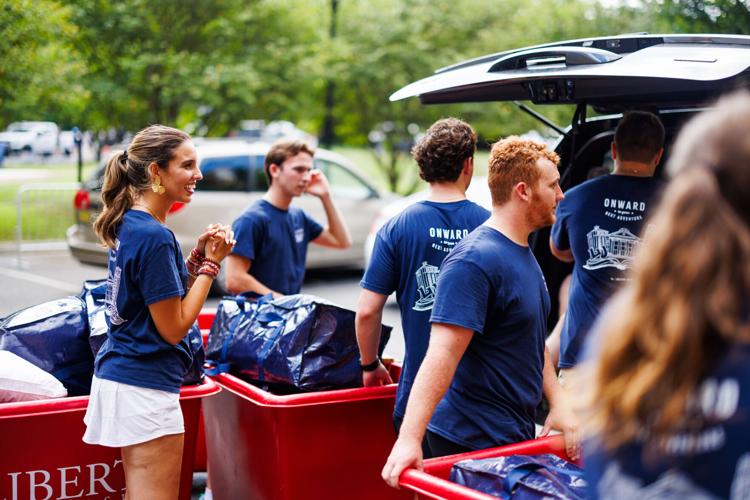 Move-in on the Mountain: Liberty greets new students, families with big welcome party