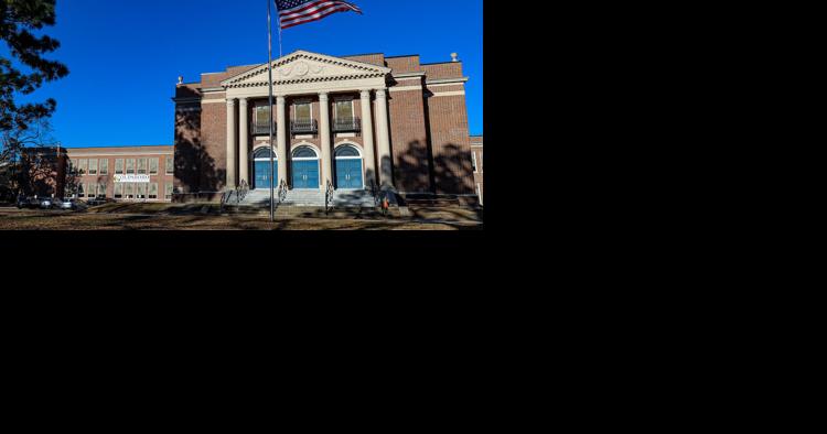 Goldsboro High sent into soft lockdown - Vimarsana News