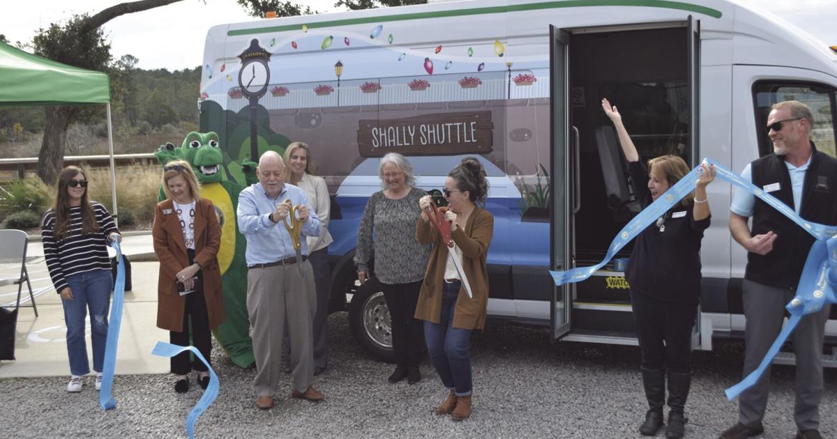 Vip Shilotthe BTS, Shallotte celebrate new public transit program | News | newsargus.com