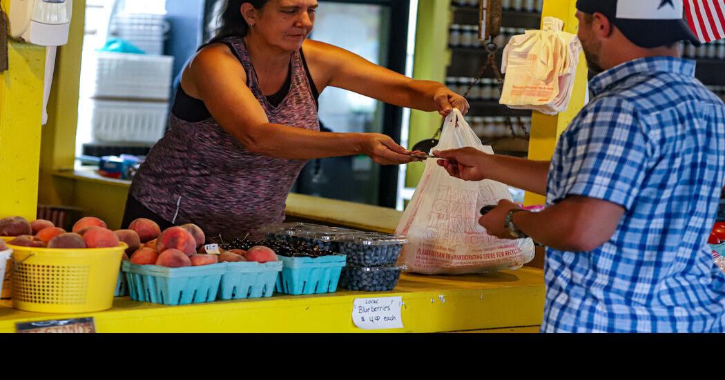 Country fruit stand enjoys 31 years of business Local News