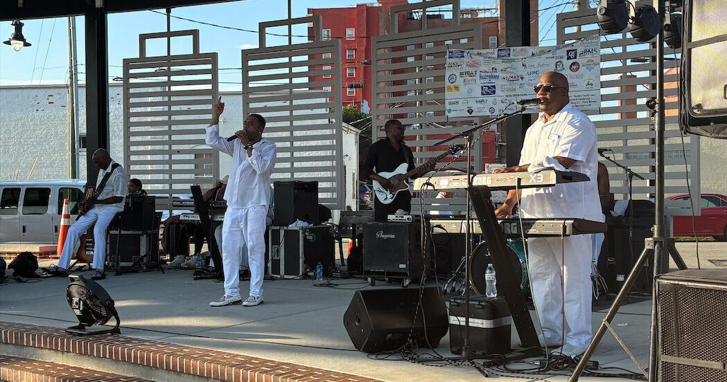 Liquid Pleasure jams on Center Street