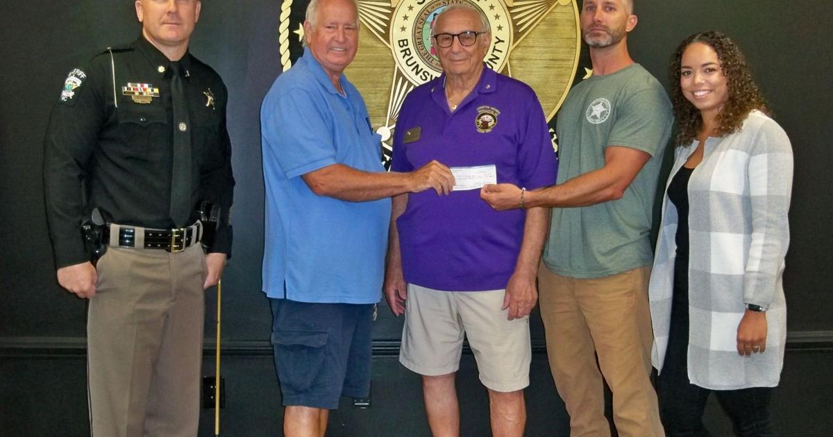 Vip Shilotthe Shallotte Elks 2854 donate to Brunswick County Sheriff's Office Anchor ...