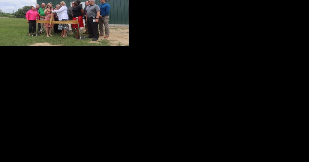 CTE students build facilities at 2 schools - Vimarsana News